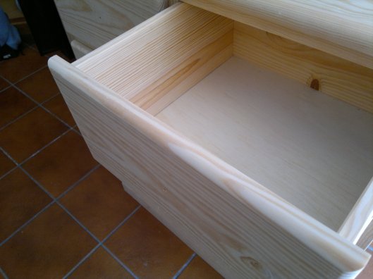 Cajón de cómoda de madera
