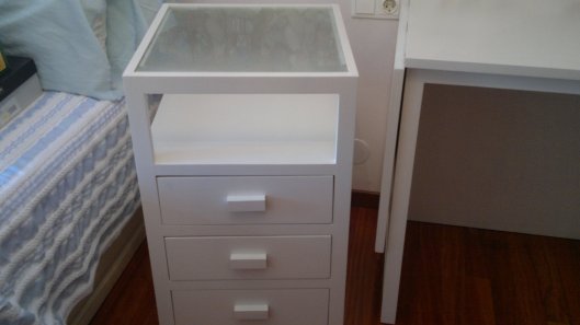 Mesilla con tapa cristal