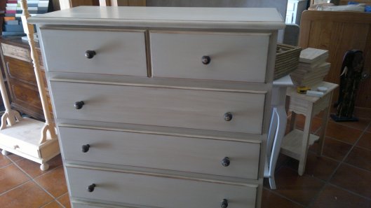 Cómoda madera cajones grandes