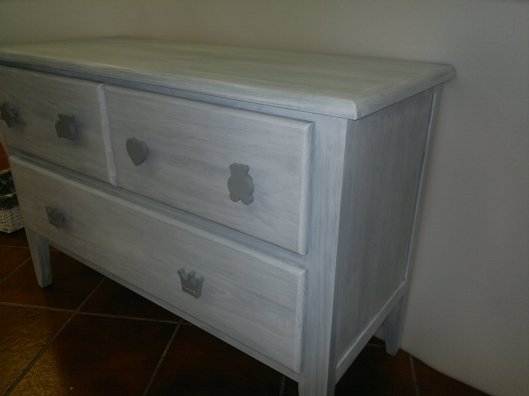 Cajonera infantil patinada