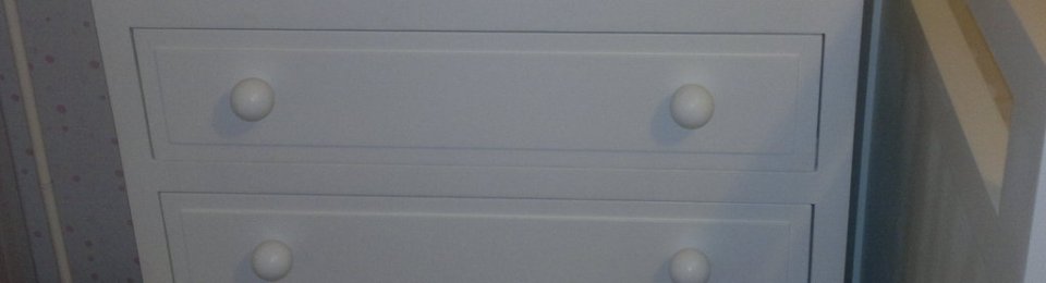 Cómoda infantil color blanco