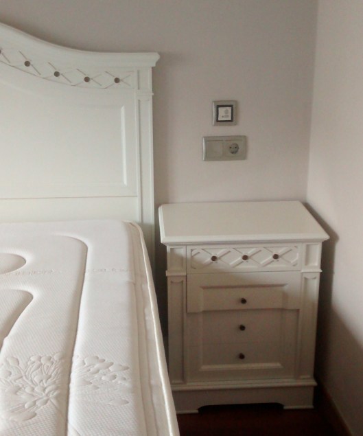 Repintado de cabezal y mesilla