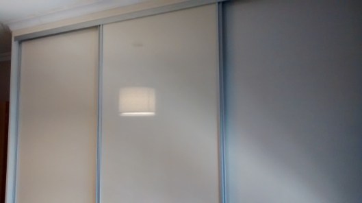 Armario tres puertas correderas