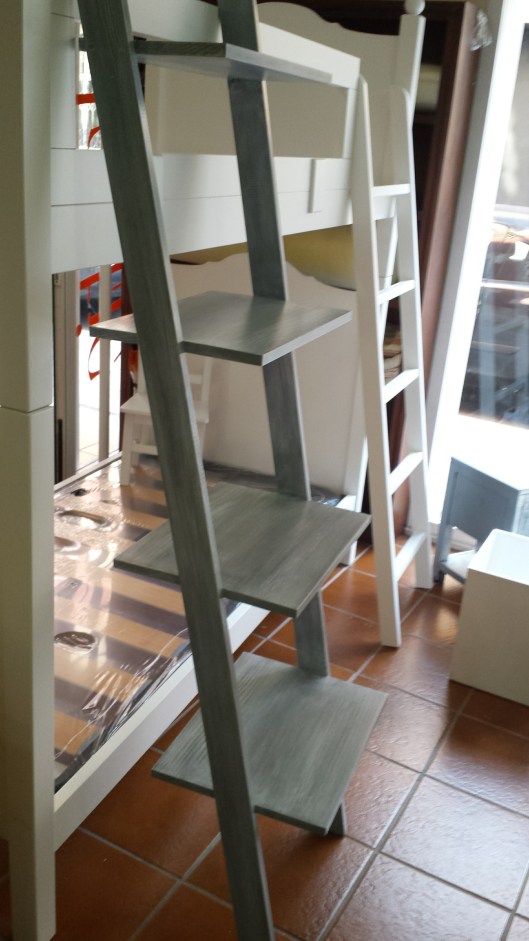 Estantería escalera